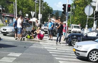 Sudarili se auto i motociklist hitne: 'Žurio je na intervenciju'