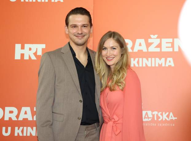 Šibenik: Rade Šerbedžija na štakama je stigao na premiejru filma Dražen 