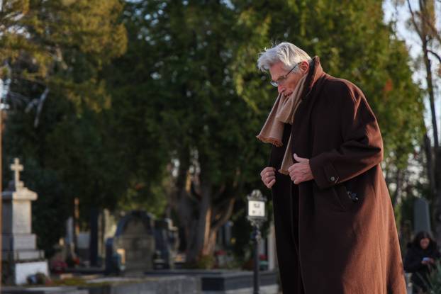 Zagreb: Tomislav Horvatinčić položio je svijeće na grob dr. Franje Tuđmana