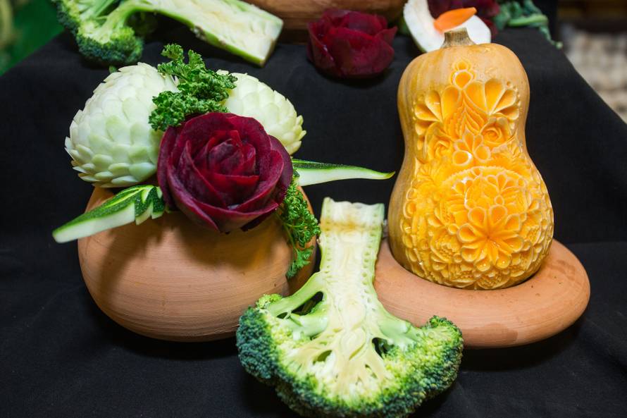 Najčudniji plodovi koje sam rezbario su brokula i avokado