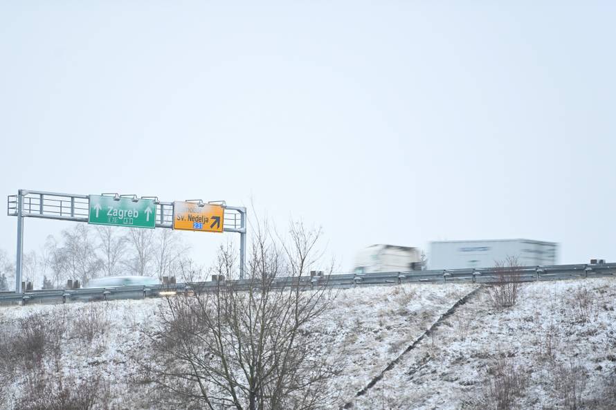 Snijeg u unutrašnjosti, a na Jadranu pljuskovi i grmljavina