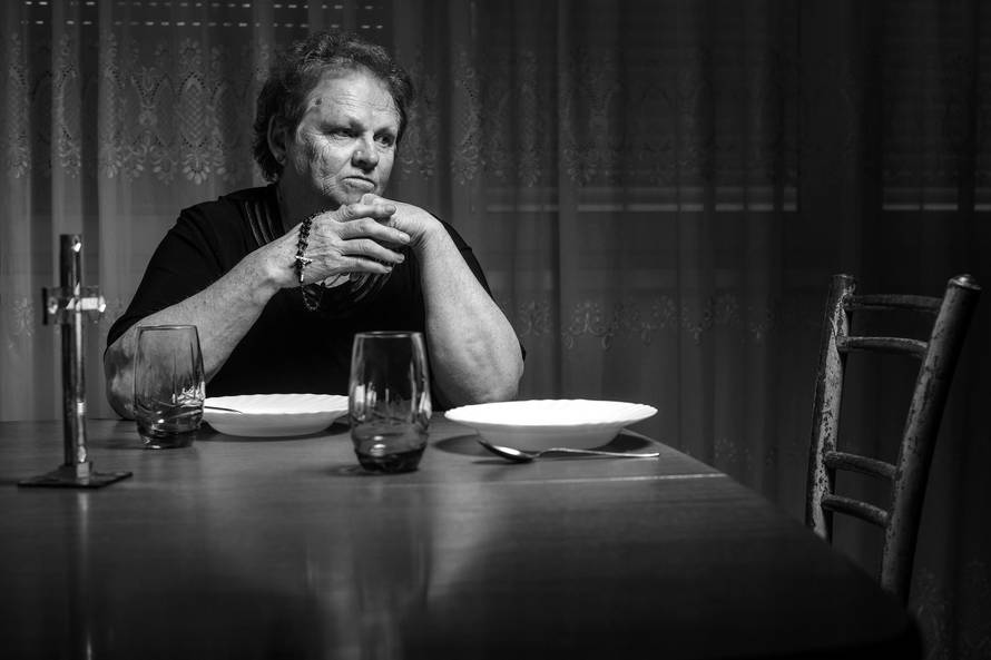 Moje je nemoćno, ranjeno dijete ubijeno dok je bilo na nosilima