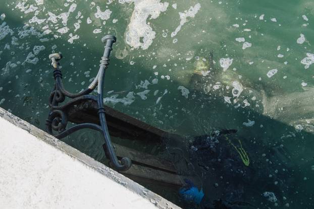 FOTO Velika akcija čišćenja u Umagu tijekom Sea Stara: Uklonili oko 10 kubika otpada