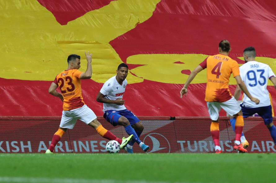 Više od poraza Hajduka boli što ga navijači nikad nisu ispratili s tako malo nade kao u Istanbul
