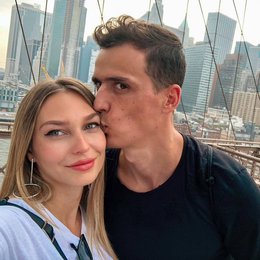 Sonja Kovač se pohvalila linijom nakon gotovo tri mjeseca od poroda: 'Ajmo sad kupanjac!'