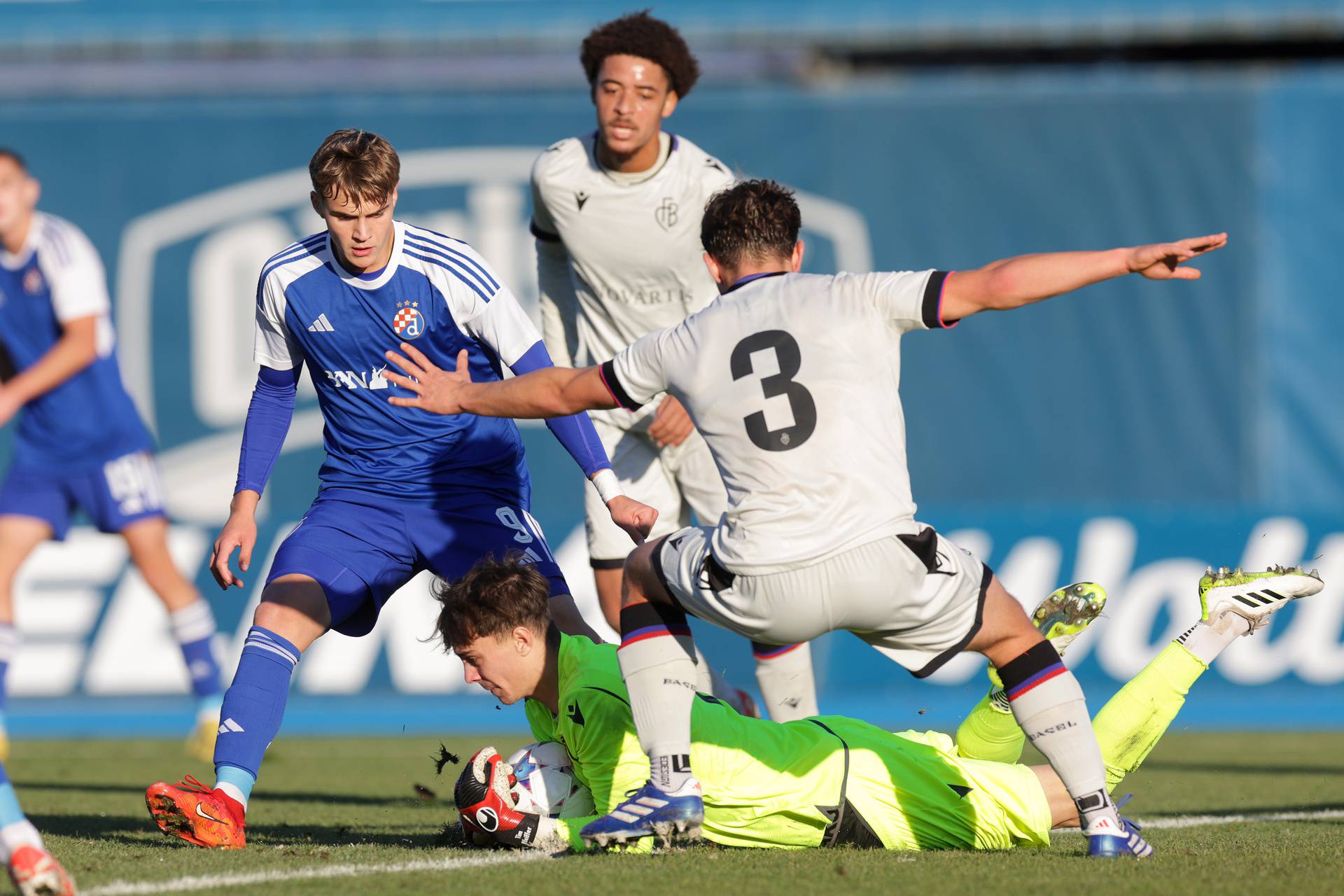 Zagreb: UEFA Liga prvaka mladih, put prvaka, 2. kolo,  GNK Dinamo - FC Basel