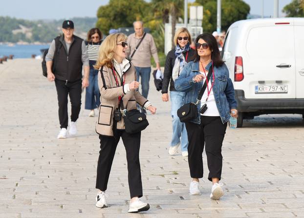 Šibenik prepun grupa turista
