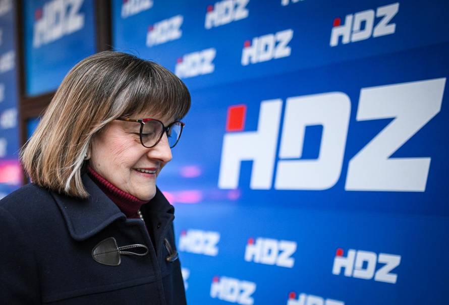 Zagreb: Dolazak članova HDZ-a na sjednicu šireg Predsjedništva i Nacionalnog odbora stranke