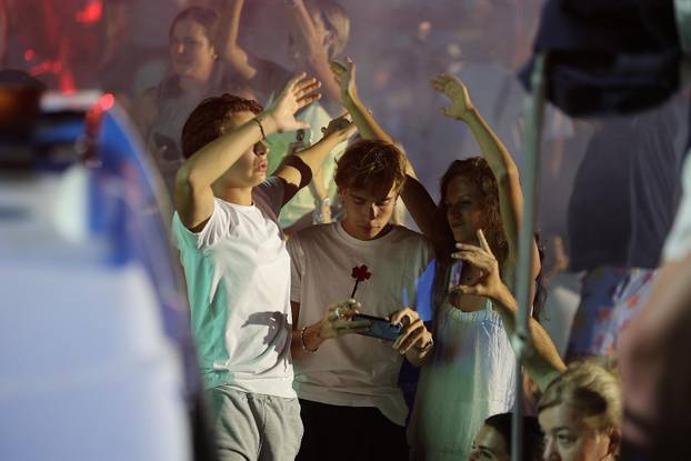 Vela Luka: Održan koncert "Trag u beskraju" posvećen Oliveru Dragojeviću