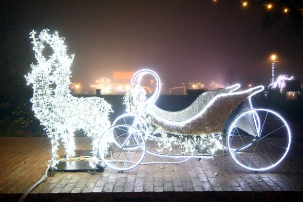 Vozila puna plišanih medvjedića apsolutni su hit adventa u Virovitici