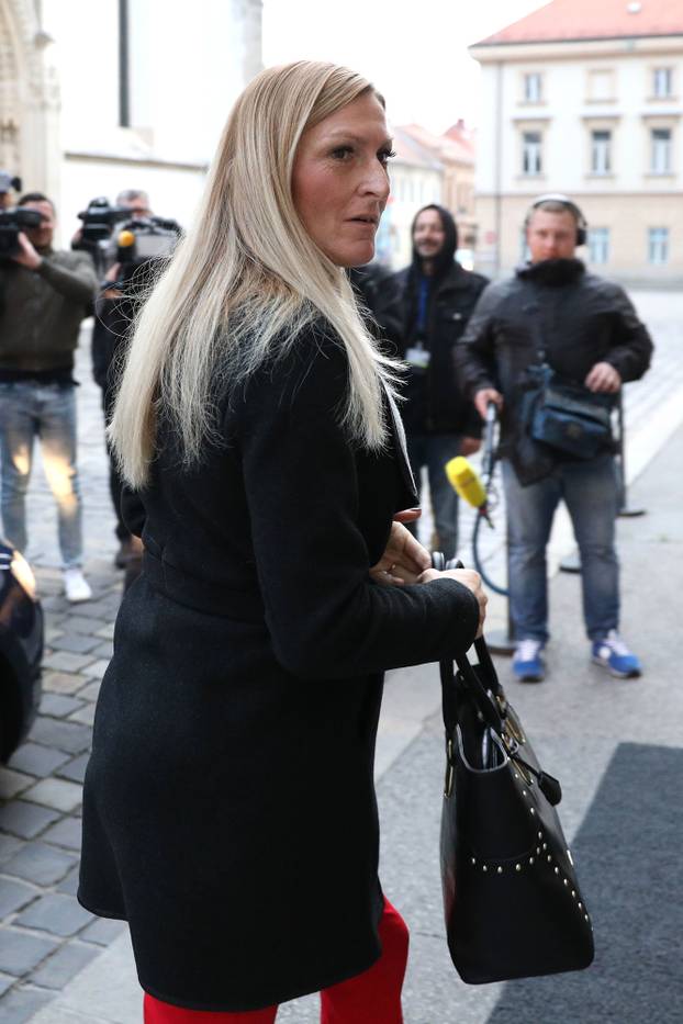 Zagreb: Janica Kostelić ulazi u zgradu Vlade