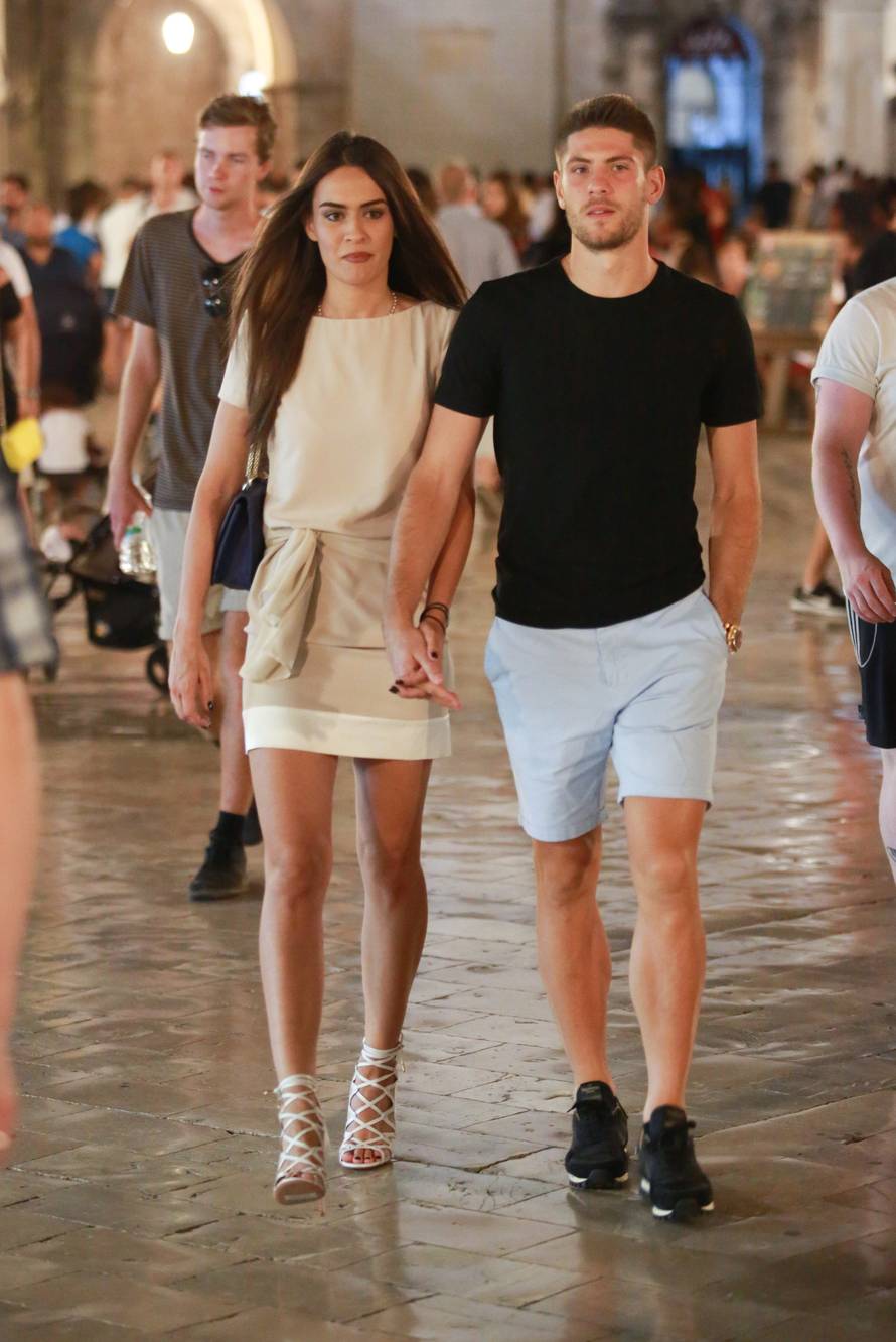 Dubrovnik: Andrej Kramarić s djevojkom prošetao Stradunom