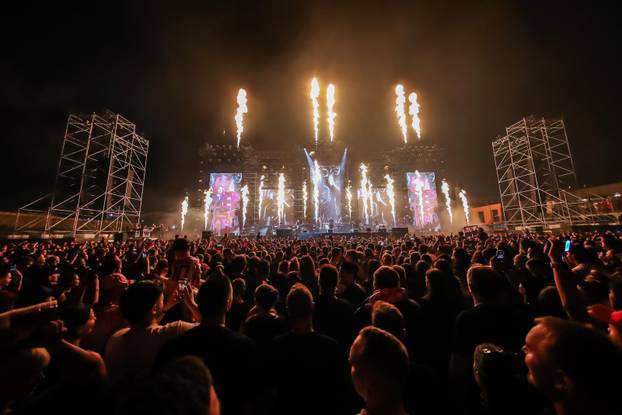 Šibenik: Koncert Marka Perkovića Thomsona na Šibenskom Šubićevcu