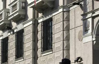 Građani su upali u policiju na Kosovu,  oslobodili privedenog