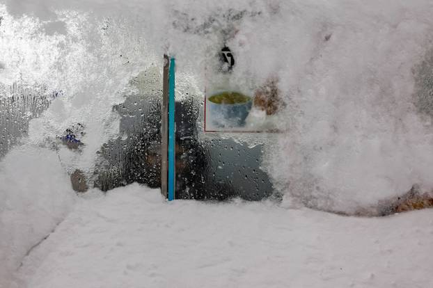 Major winter storm spreads across a large swath of the United States