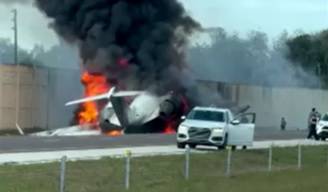 Mali avion pao na autocestu u Floridi, poginulo dvoje ljudi