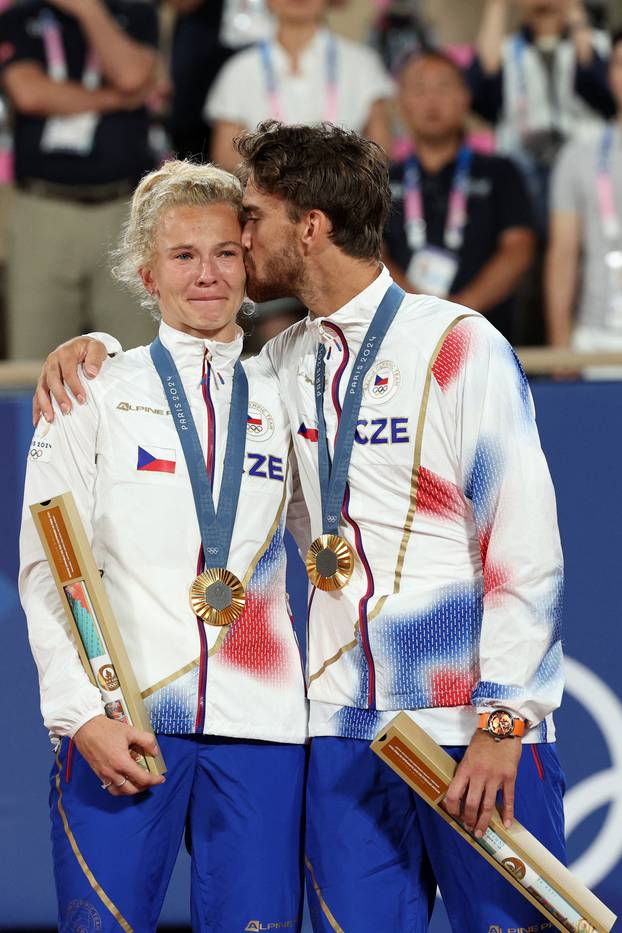 Tennis - Mixed Doubles Victory Ceremony