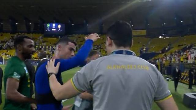 VIDEO Cristiano, može li selfie? Ronaldo je eksplozivno reagirao