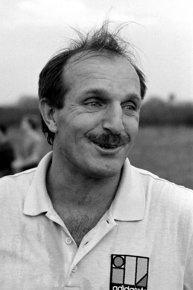 Zagreb: Vjekoslav Šafranić, osnivač prve zaštitarske tvrtke u Hrvatskoj, rujan 1990.