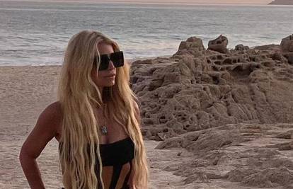 Jessica Simpson pokazala vitku figuru u jednodijelnom bikiniju: 'Nedostajat će mi sve ovo, ali...'