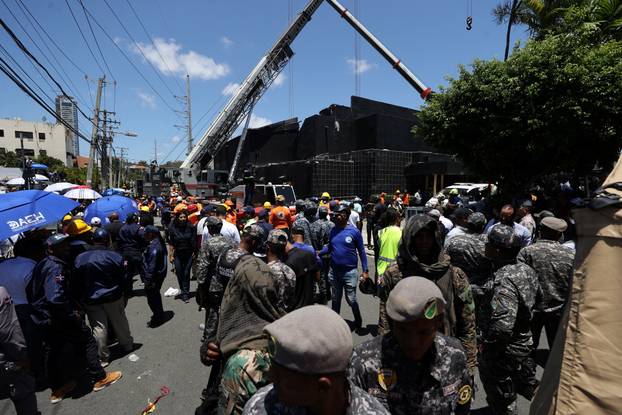 Night club's roof collapses in Santo Domingo