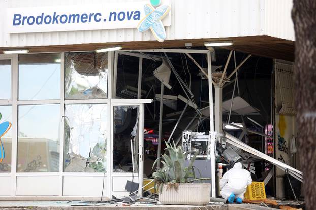 Rijeka: Raznesen i opljaÄkan bankomat u sklopu trgovine u Kostreni