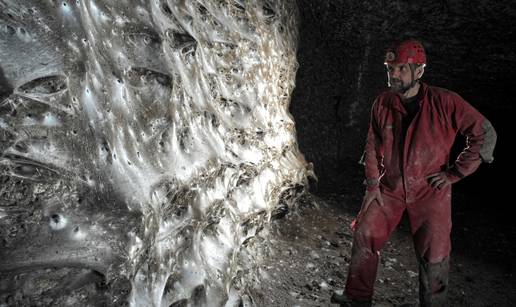 FOTO U špilji na Balkanu otkrili najveću paukovu mrežu na svijetu: Fascinantan prizor!