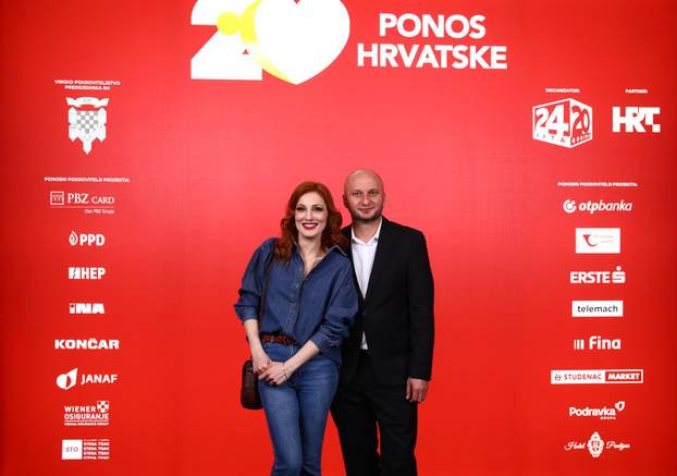 Zagreb: Svečana dodjela nagrade Ponos Hrvatske, fotografiranje prije početka dodjele 