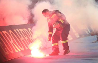 Gojak zbog isključenja u derbiju plaća 3.000 kuna, Dinamo i Hajduk zbog baklji 87.000 kuna