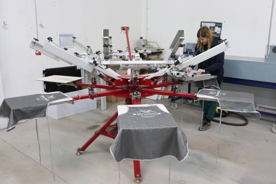 Imate ideju za poklon? Evo kako nastaje personalizirani proizvod u Hrvatskoj