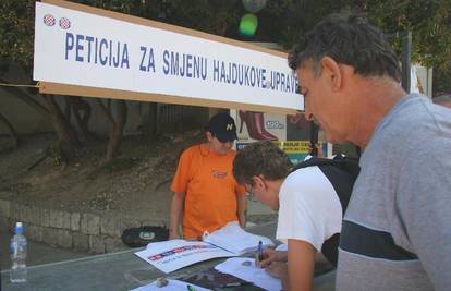 Grad, županiju i čelnike Hajduka ne zanima peticija