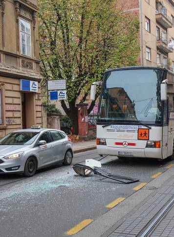 Zagreb: U Ilici zbog sudara tramvaja i autobusa zaustavljen tramvajski promet