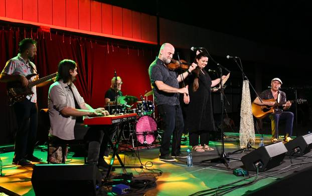 FOTO Mostar Sevdah Reunion zatvorili Brodsko glazbeno ljeto uz intimnu atmosferu