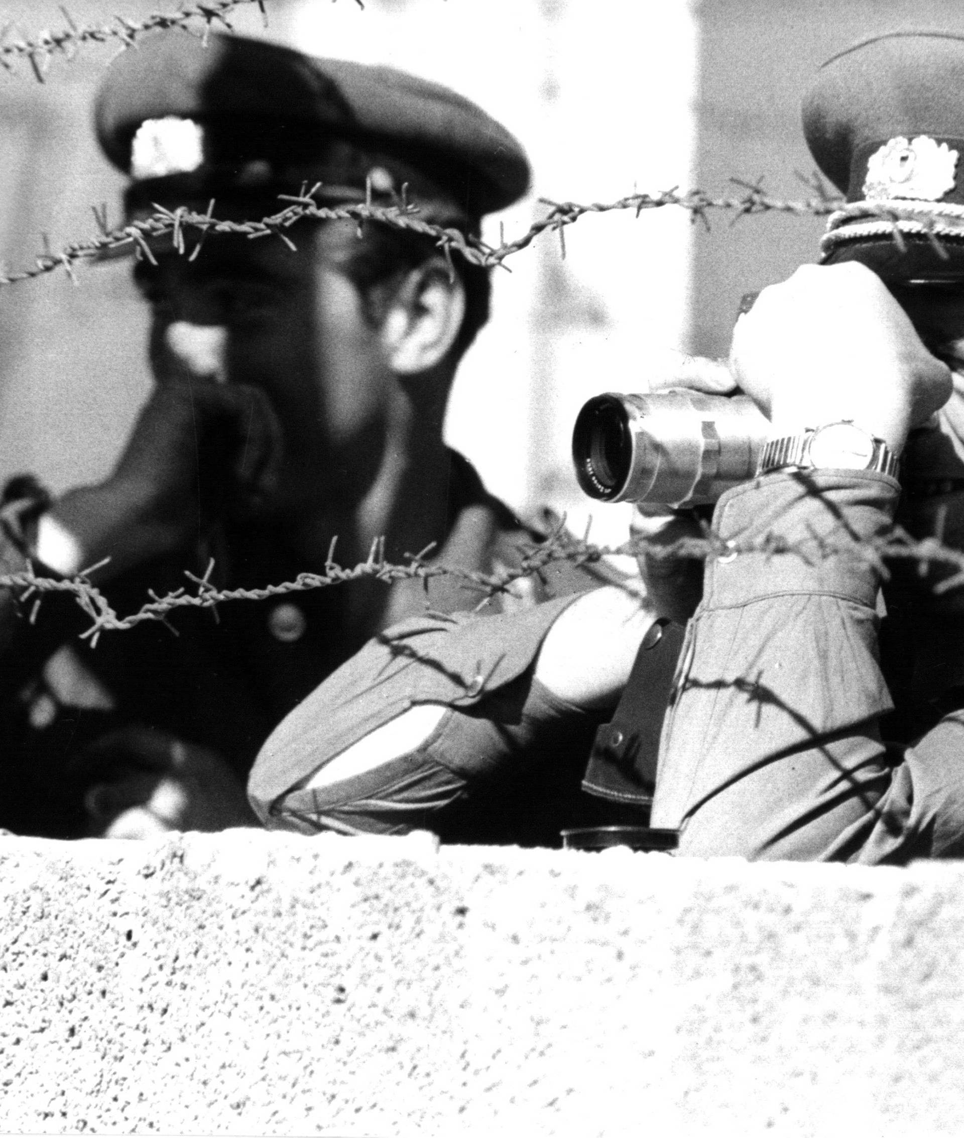 Archive photo - 30th anniversary of the fall of the Berlin Wall - stock photo