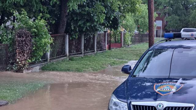 Sastanak stožera: Karlovac se priprema za nevrijeme! Očekuje se jak vjetar i moguće poplave