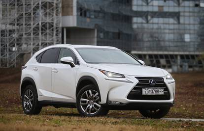 Lexus NX 300h je ludi auto, potpuno drugačiji od drugih