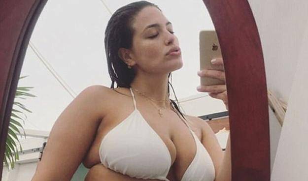 Iznenadila fanove: Međunožje Ashley Graham čuva škorpion