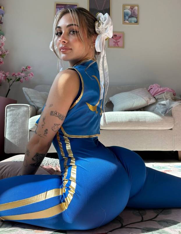 FOTO Ideš, kakvo tijelo! Heather vrućim pozama izluđuje fanove