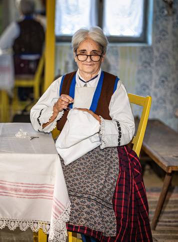 Caterina je iz Francuske doselila u Habjanovce i zaljubila se u slavonsku tradiciju, zovu je "francuska Šokica"