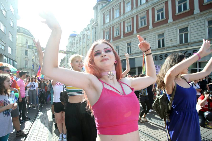 Nekoliko tisuća ljudi u Povorci ponosa: Želimo ljubav i slobodu