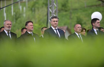 Plenković na misi s osiguranjem svakih par metara, Počasni vod: 'Ne komemoriramo ideologije'