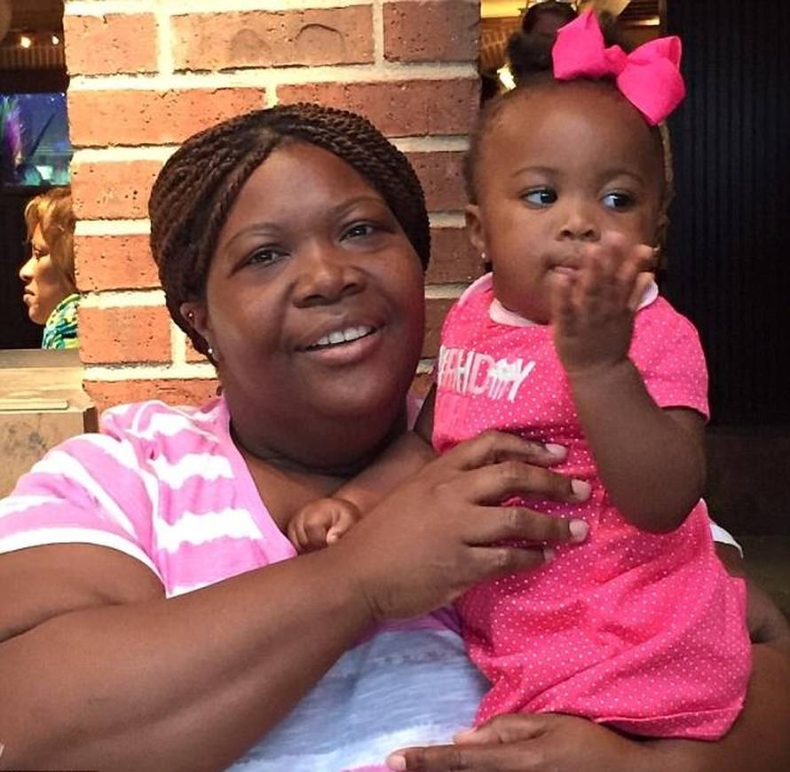 Potresno! Curica se držala za mrtvu majku i čekala spasioce