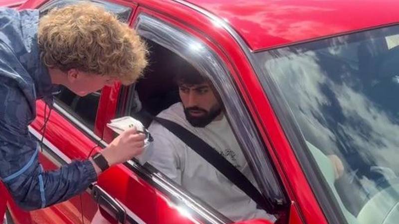 VIDEO Joško Gvardiol vozi auto star 25 godina: 'Kakav lik... A mogao bi imati koji god poželi'