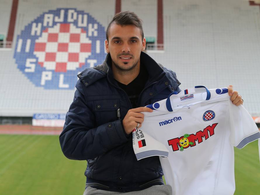 Velez: Nisam još ni zaigrao, a navijači mi već pjevaju pjesme