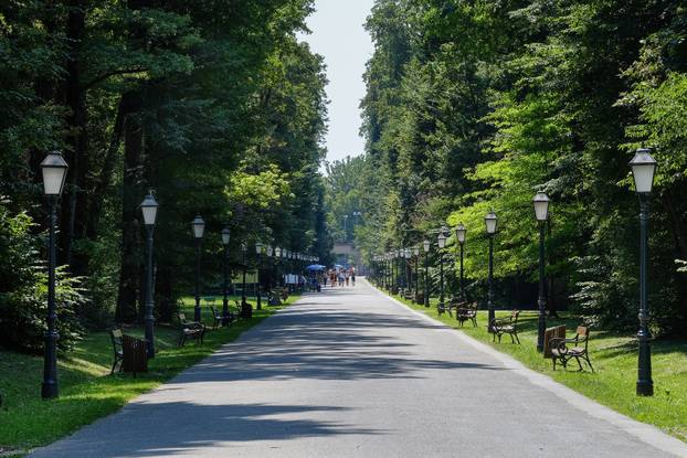 Zagreb: Vruće ljetno podne u parku Maksimir