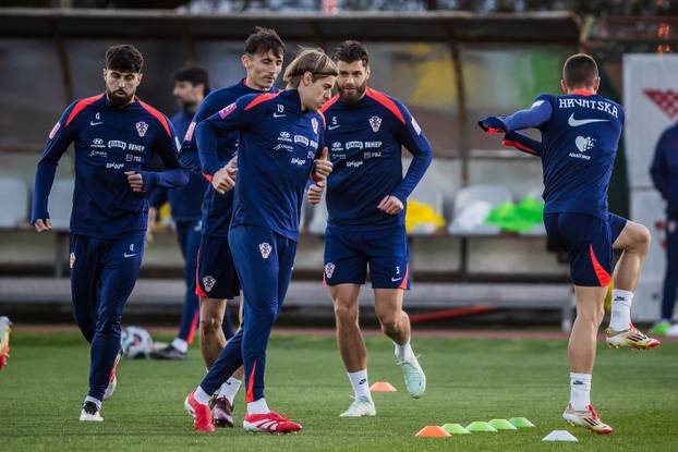 Trening hrvatske nogometne reprezentacije na splitskom Poljudu
