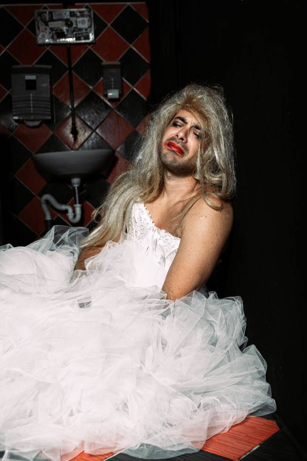 FOTO Ovo još niste vidjeli! Evo kako su naši slavni pozirali