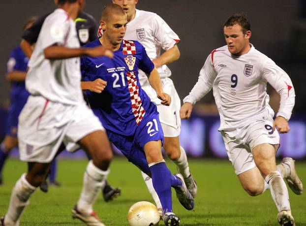 ARHIVA - 2006. Zagreb: Vatreni i "maksimirska krtica" srušili su Englesku 