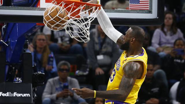 NBA: Los Angeles Lakers at Memphis Grizzlies