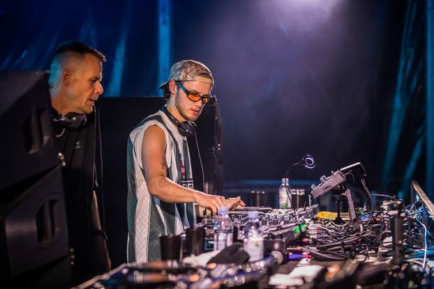 Split - Treca Vecer Ultra Festivala. DJ  Adam Beyer & Mau P